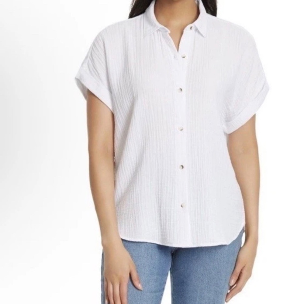 Classic White Button-Front Short Sleeve Top